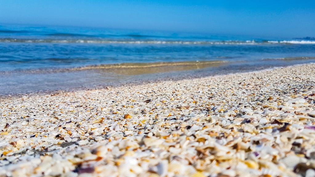Summerland Beach Privilege Apartment Mamaia Buitenkant foto