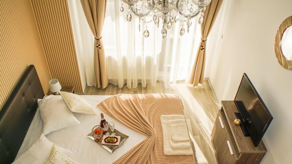 Summerland Beach Privilege Apartment Mamaia Buitenkant foto