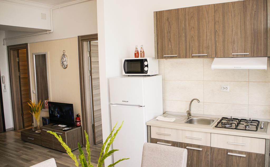 Summerland Beach Privilege Apartment Mamaia Buitenkant foto